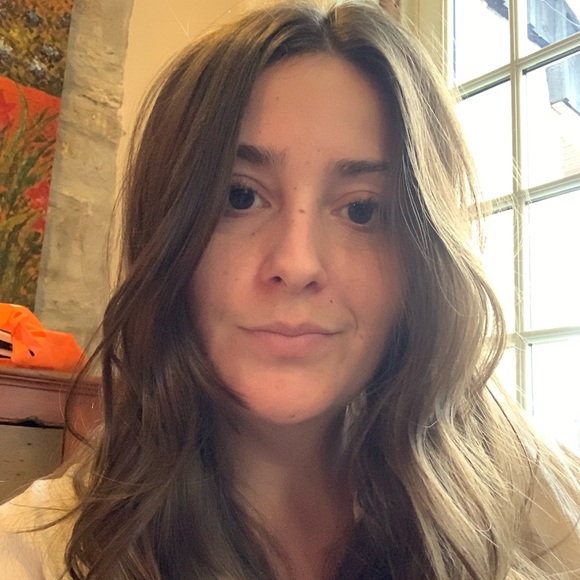 Meet your Posher, Eloïse - Picture 1 of 1